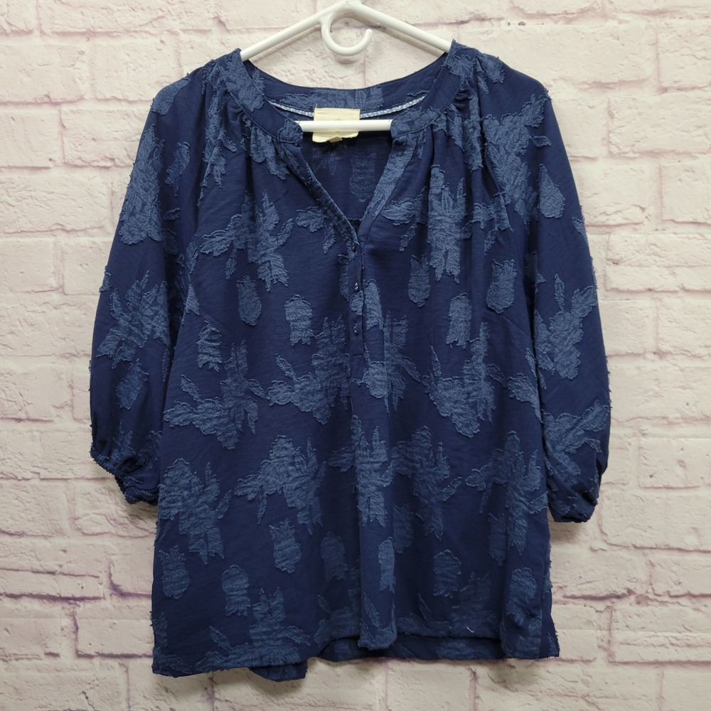 Umgee Textured Floral Henley Blouse S Navy Blue 3/4 Sleeve Distressed Coquette